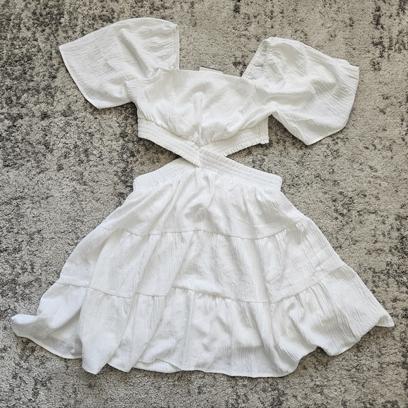 Ferola Cutout Dress - Picture 9 of 11